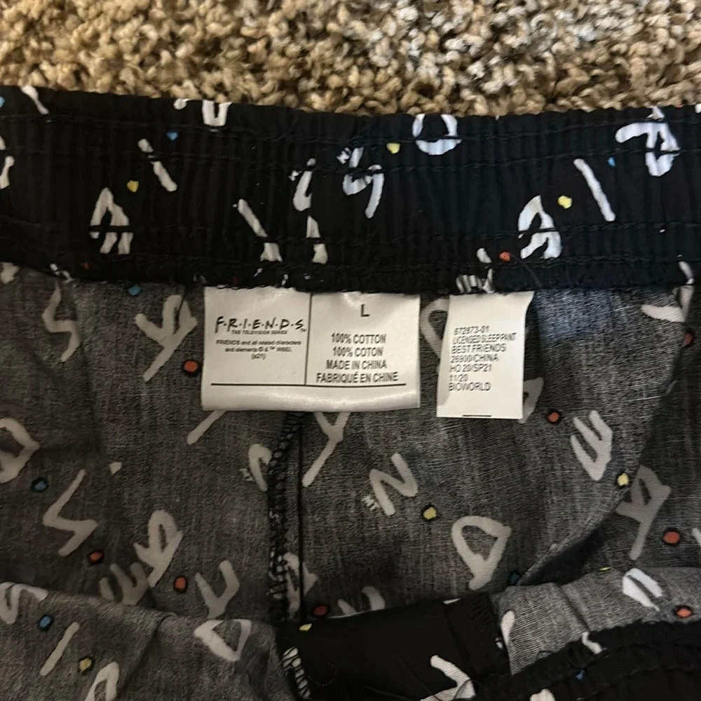 NWT Friends (the show) pajamas pants sz L - Picture 2 of 4